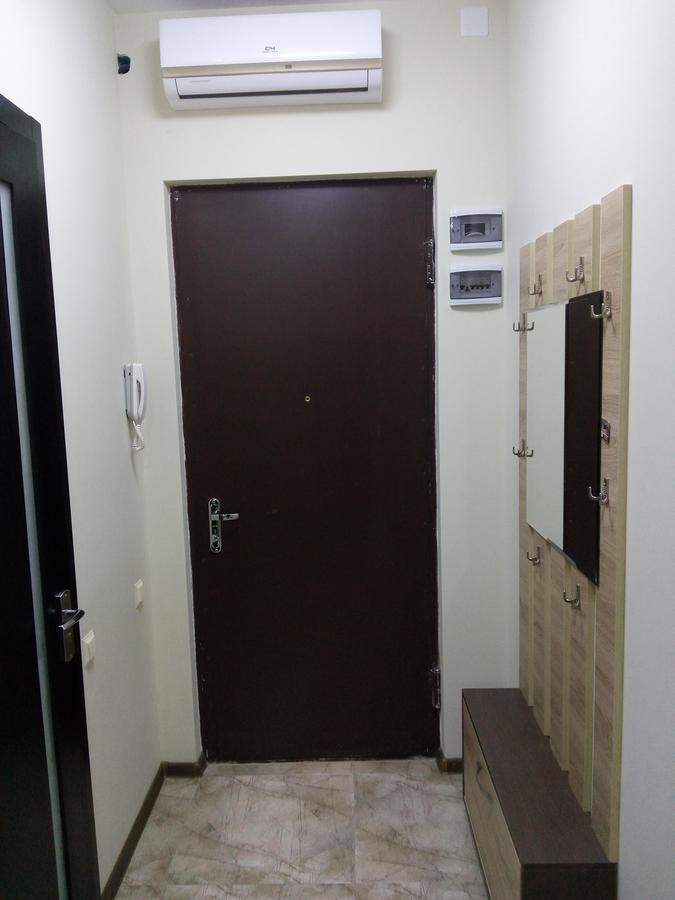 Studio Apartment In Батуми Екстериор снимка